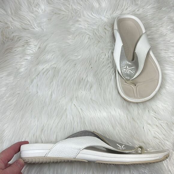 Kuru Kala White/Silver Thong Sandals For Plantar Fasciitis Sz 12 - Picture 2 of 7